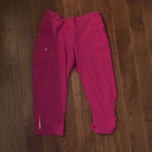 hot pink athleta capris
